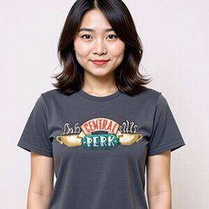 FRIENDS Gray Short Sleeve Tee Casual Comfort